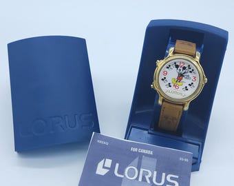 Lorus Musical Mickey Mouse Watch, Two Tunes, Moving Baton  display picture 2