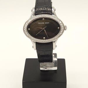 【J31112】Celine Dion Vintage Collectible CELINE DION Women's Oval Analog Watch Timeless