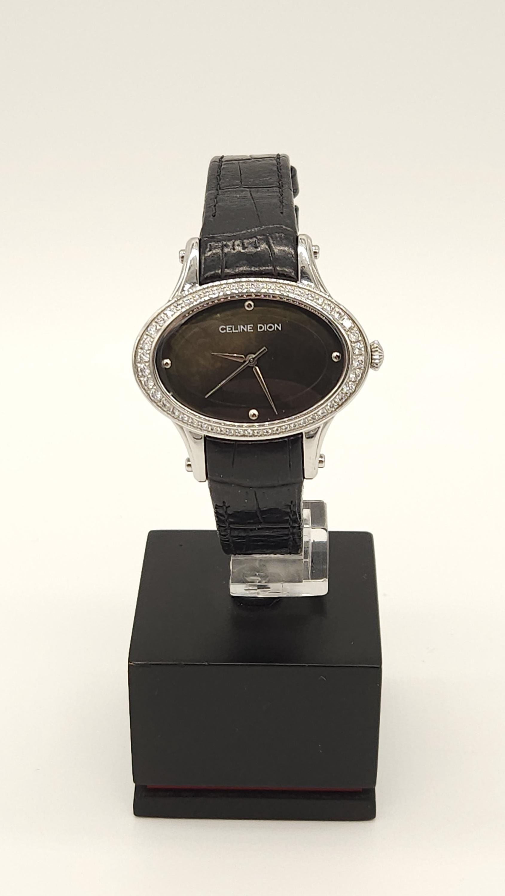 【J31112】Celine Dion Vintage Collectible CELINE DION Women's Oval Analog Watch Timeless
