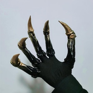 Halloween Horrible claw Skull Claw,Gold Tech Paws Claw, Robot Blades Fingers, Mechanical Gauntlet Gloves Joints movable Claws, Skeleton claw