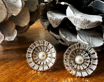 Diamond Pearl Earrings. Perfect Guest Earrings. High-Quality Costume Jewelry. Earrings. Earrings for Parties and Weddings