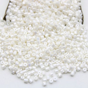 Taille 11/0, lustre opaque blanc cassé, rocailles tchèques hexagonales en verre, paquet de 20/50/100 g, perles Preciosa Ornella, broderie, accessoires de bijouterie