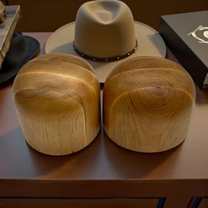 Handgefertigte Hutform aus Holz: Runde oder Ovale Krone