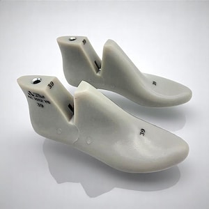 Plastic Shoe Last for DIY Boots & Custom Footwear - Shoe Making Supplies – Women&#39;s Sizes US 6-11/ EU 36-41