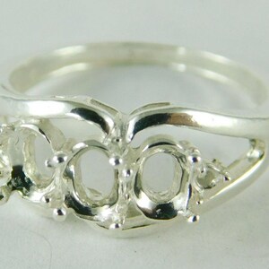 6480 Sterling Silver Ring Setting, 5 Stone, 3 - 5x4 MM Oval & 2 - 1.7 MM Round Faceted Gemstone, Size 7.75 [Free Shipping and Size]