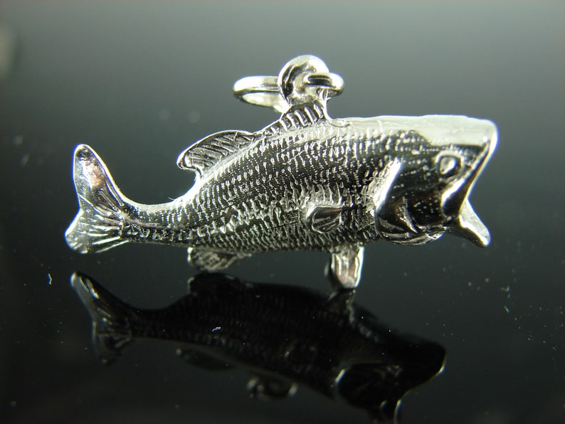 sterling silver D6202 Bass pendant