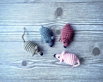 Crochet Cat Toy Mouse with Catnip and Rattle