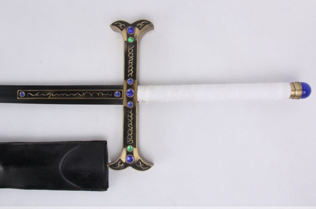 One Piece Dracule Mihawk Black Sword Yoru Cosplay Prop for Sale