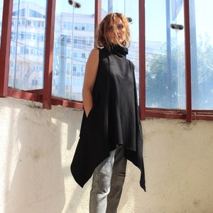 New black casual top/ Black top/ black blouse/ black shirt/minimalist top/ urban clothing/extravagant black/ turtleneck casual top/