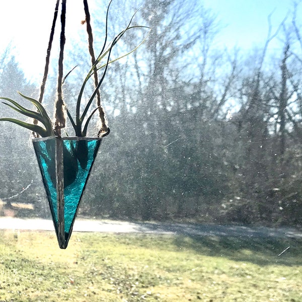 Hanging Triangle Air Plant vase