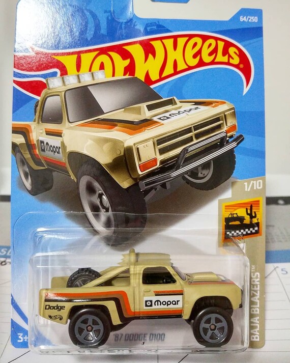 Hot Wheels 87 Dodge D100 HW Hot Trucks 9//10 1:64 275//365 2018 Mattel