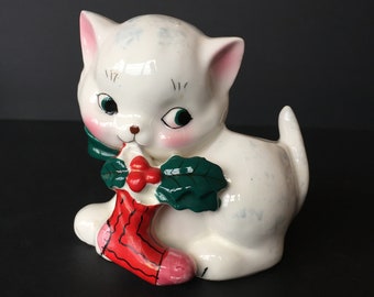 Vintage Napco kitten with Christmas stocking planter vase Japan cat figurine