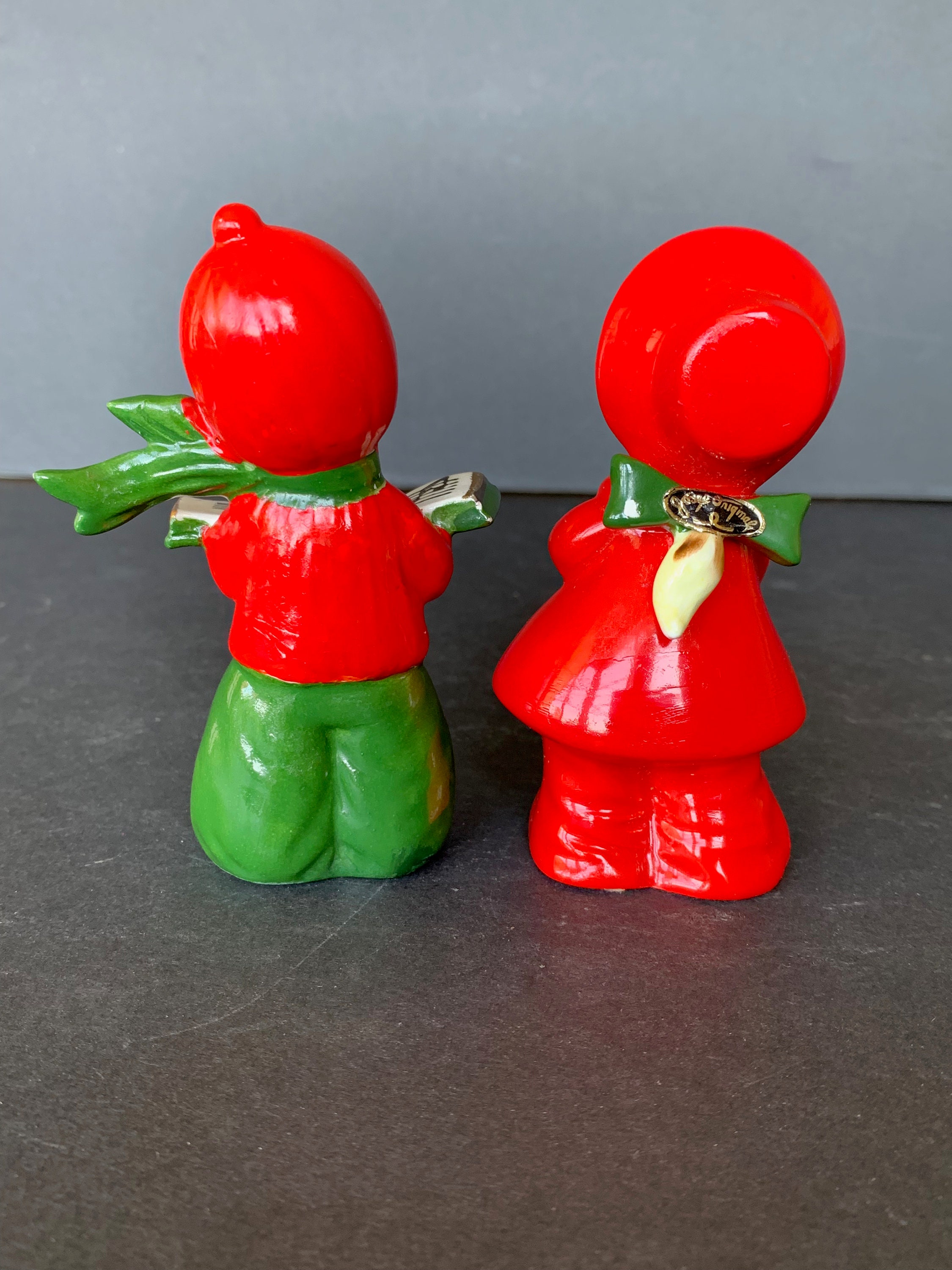 Vintage Caroler Figurines - vh36afq