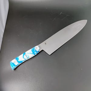 Large Chef&#39;s Knife, Hamon W2 Steel, Blue Acrylester Handle