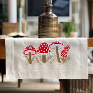 Embroidered Mushroom Linen Table Runner: Forest Decor