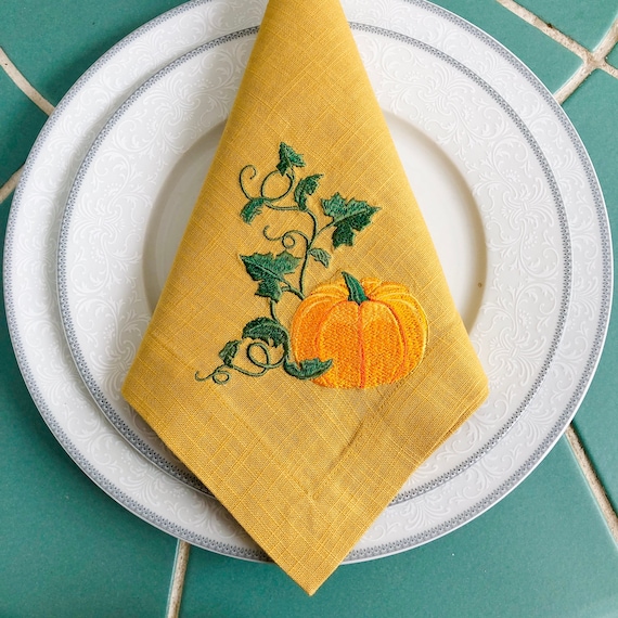 Embroidered Pumpkin Linen Napkin: Thanksgiving Autumn Decor
