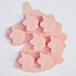 UNICORN MOLD, 7 Cavity Unicorn Soap Embeds Mold, Candy Mold, Cake Decorating Mold, Unicorn Chocolate Mold, Unicorn Ice Tray, Unicorn Theme