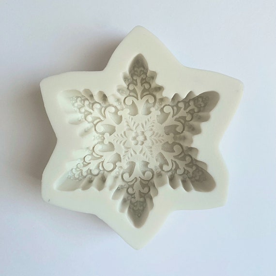 SNOWFLAKE MOLD, Silicone Chocolate Mold, Winter Cake Decoration, Holiday  Baking, Soap Mold, Candle Wax Mold, Highly Detailed Unique Molds 