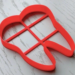 TOOTH COOKIE CUTTER, Molar Tooth Fondant Cutter, Dental Theme Cake Decoration, Plastic Cookie Cutter, Dentist Graduation Cake Decor, Medical