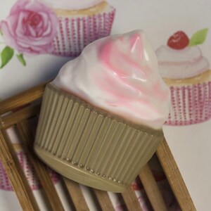 CUPCAKE MOLD, Soap Mold, Bath Bomb Mold, Chocolate Mold, Dessert Mold, Food Mold, Fondant Mold, Candle Wax Mold, Realistic Food Mold, Shapem
