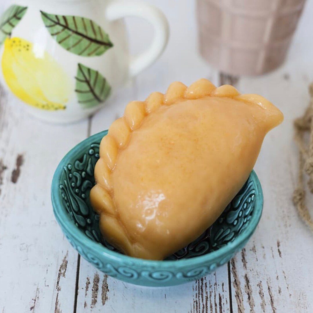 EMPANADA MOLD, Plastic Soap Mold, Bath Bomb Mold, Chocolate Mold, Fondant Mold, Spanish Theme