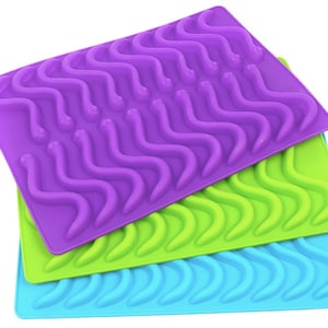 GUMMY WORMS MOLD, 20 Cavity Silicone Candy Mold, Gummy Bear Mold, Resin Mold, Chocolate Mould, Food Mold, Soap Embeds Mold, Mini Snake Mold