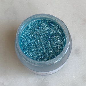 Edible Glitter by Sprinklify - TURQUOISE - Food Grade High Shine Dust for Cakes, Cupcake Decorating, Baking Supplies, Made in USA