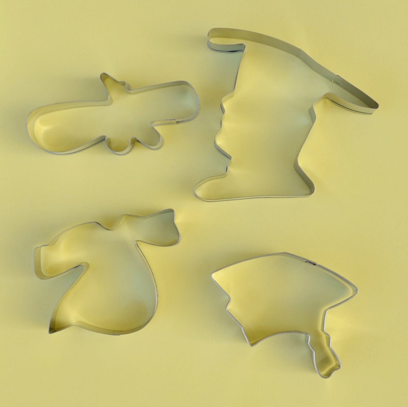 Graduation Theme Fondant Diploma Stainless Steel Cookie Cutters Graduation Hat Graduation Cookie Cutter 4 Piece Set Gown Baking Tools