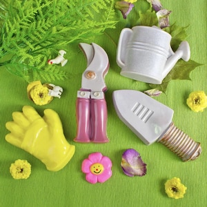 GARDEN TOOLS MOLD - Trowel, Glove, Watering Pot, Flower, Clippers - Soap Mold, Bath Bomb Mold, Chocolate Mold, Unique Soap Making Tools