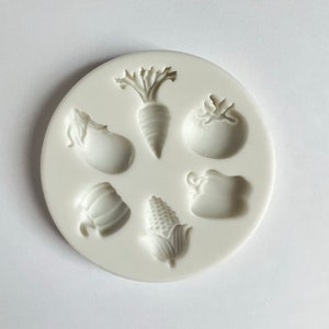 MINI VEGETABLES MOLD - Carrot, Pumpkin, Corn, Tomato, Pepper - Silicone Fondant Mold, Chocolate Mold, Cupcake Decorating Tools, Veggies Mold