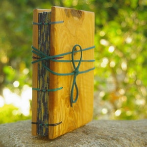 Wood Guest Book, Rustic Guest Book, Cabin Guest Book, Ecofriendly Guest Book, Visitor Book, Welcome Book Airbnb, Holiday Home Guest Book,