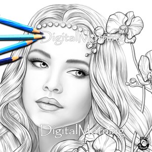 Puede incluir: Un dibujo en blanco y negro de una mujer con el pelo largo y suelto y una corona de flores. La mujer mira hacia la derecha y tiene una expresi&oacute;n seria en su rostro. El dibujo es de estilo realista y est&aacute; muy detallado.