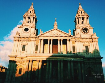 St Paul's Cathedral Print, London Print, Europe Art, Travel Photography, Digital Print, Home Decor, Office Decor, Work From Home Art