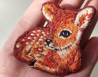 Deer jerseys hand made embroidery brooch, deer jewelry for clothes for him, Wild little deer brooch, Jewelry for the briefcase