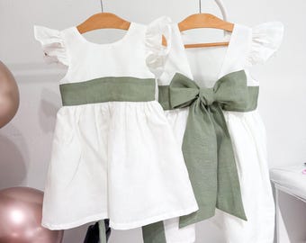 Robe enfant en bas âge sauge lait, robe en lin lait pour fille, robe enfant en bas âge avec noeud vert sauge, robe de demoiselle d'honneur bohème