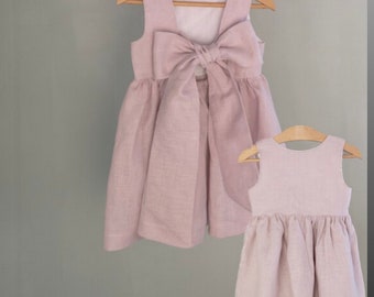 Dusty pink linen dress for girl, flowers bridesmaid dress, family photoshoot dress with bow, linen toddler junior bridesmaid dress