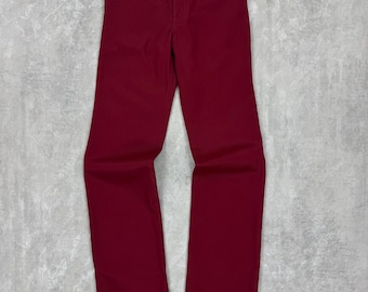Rare jean rouge Levi's 630 30 88 pour femme, taille W28 L36
