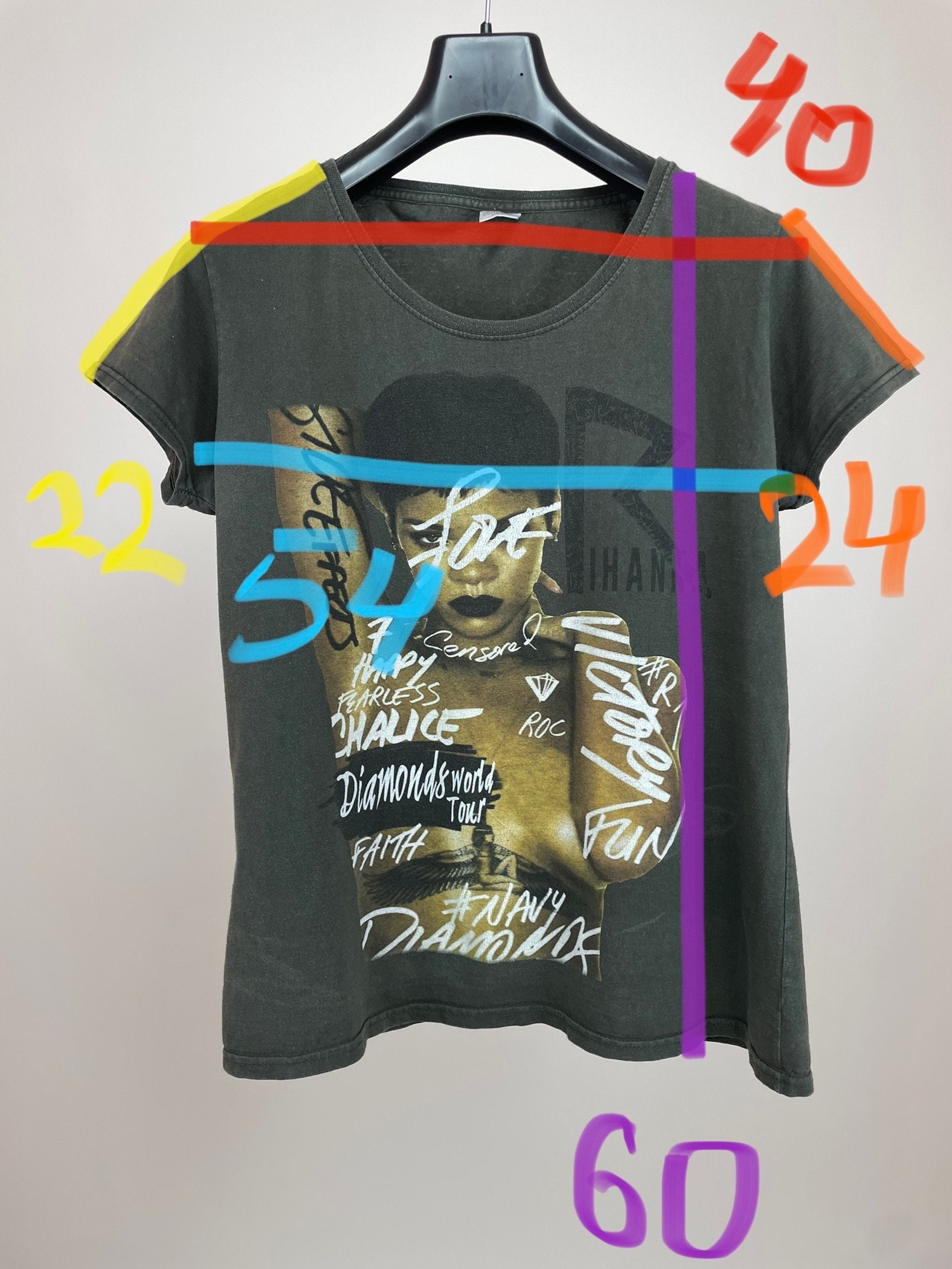 RIHANNA DIAMONDS WORLD TOUR TEE BLACK | UNION3 Vintage Tee