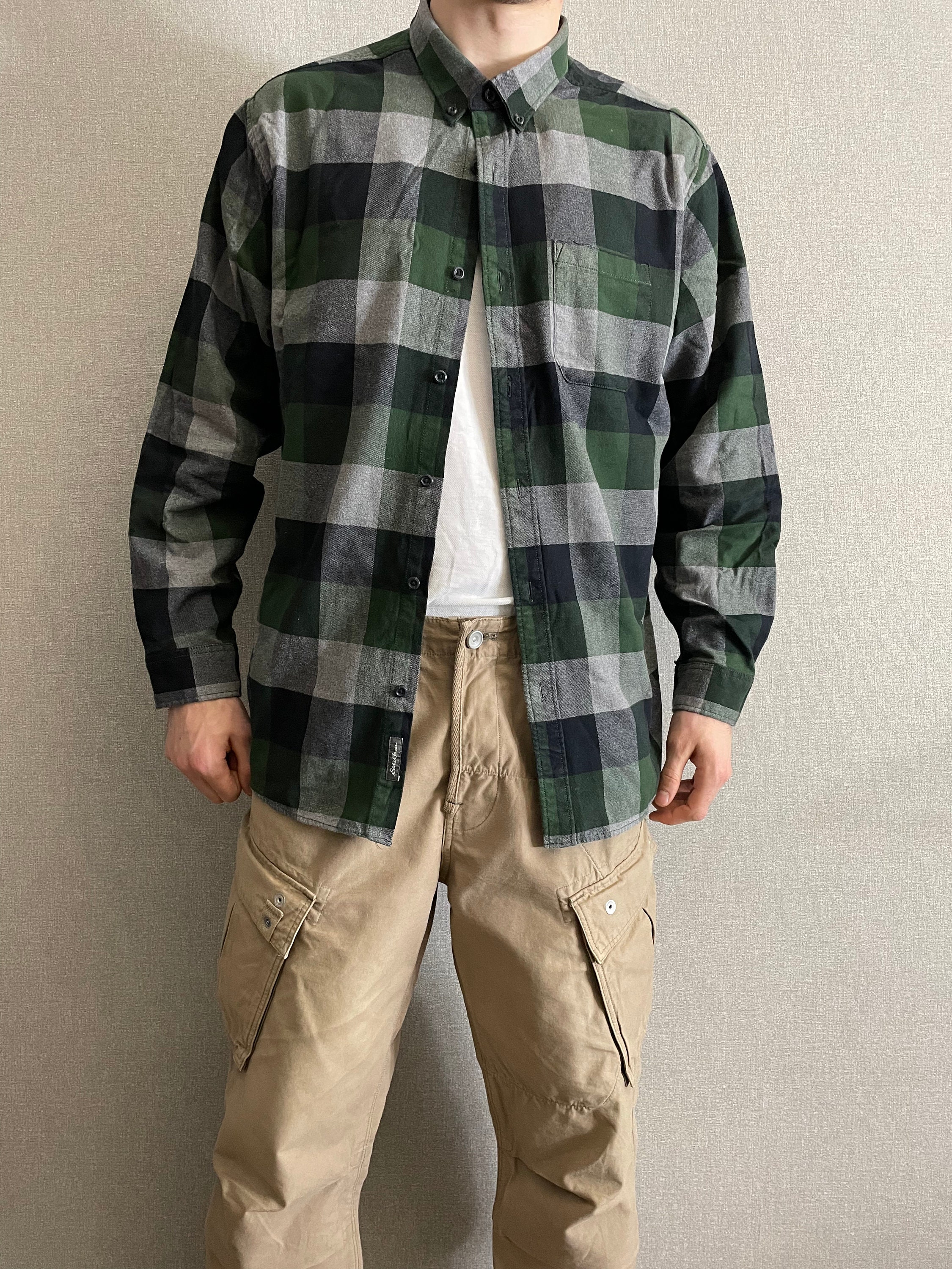 Eddie Bauer Classic Fit Check Shirt 