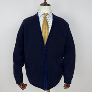 Cárdigan de lana vintage negro y azul, estilo marinero, ideal para uso casual. Talla XL para hombre.