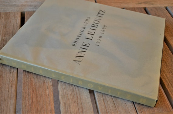 Photographs: Annie Leibovitz 1970-1990 – First Edition