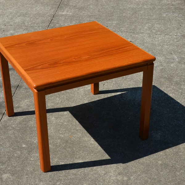 Vintage Mid Century Danish Modern Teak Side Table with rounded Edge, 27.5" Square - Solid Wood