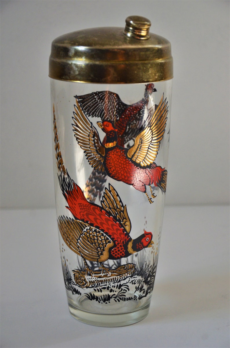 Vintage Glass Cocktail Shaker with Pheasant Graphics, Retro Barware image 3