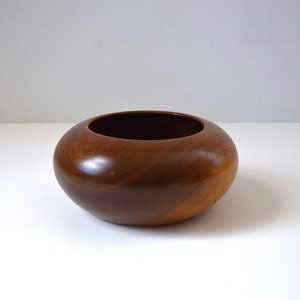 Vintage Artisan Handmade Organic Modern Low Oval Wood Bowl, 8&quot;