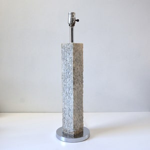 Vintage Modernist White Carrara Marble Table Lamp with Carved Surface, in the manner of Walter Von Nessen image 5