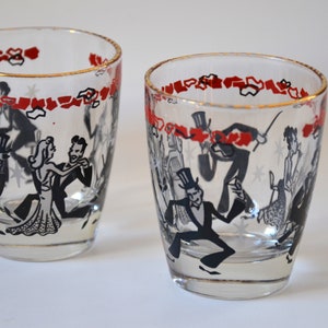 Vintage Art Deco Glass Cocktail Shaker & Matching Glasses with Roaring 20's Theme image 2