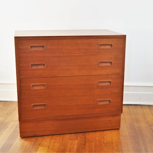 Danish Modern Teak Veneer 4 Drawer Chest by Poul Hundevad, Denmark