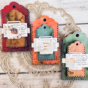 Mystery Color mehrfarbige teegefärbte Die Cuts Tags für Junk Journal. sterben schnitte tags für scrapbook | Tee gefärbte Papieranhänger | 20 die cuts Tags.