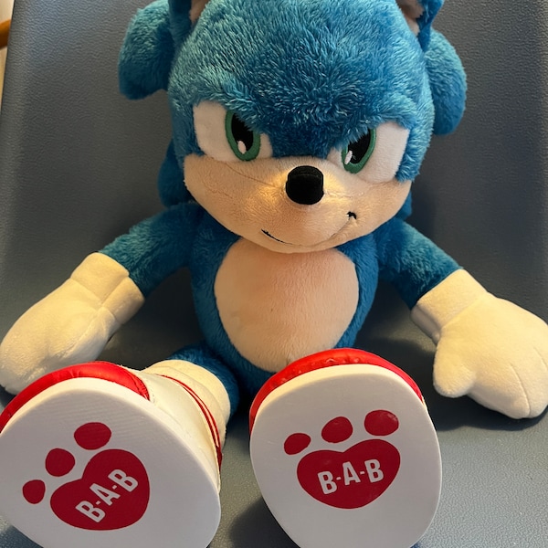 Sonic the Hedgehog Sonic 2 Build a Bear with shoes Very Clean Sega 1980s 1990s Collectible Video Game Plush Large Blue Rare HTF 90s kid