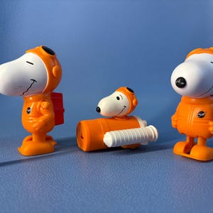 2019 McDonalds Happy Meal Toys Snoopy Nasa Wind-up Take off Launcher Dance Mover Collectible Peanuts Space Pick 1 or More Schultz Fast Food
